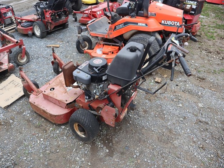 exmark-m3613ka-walk-behind-mower-image-5