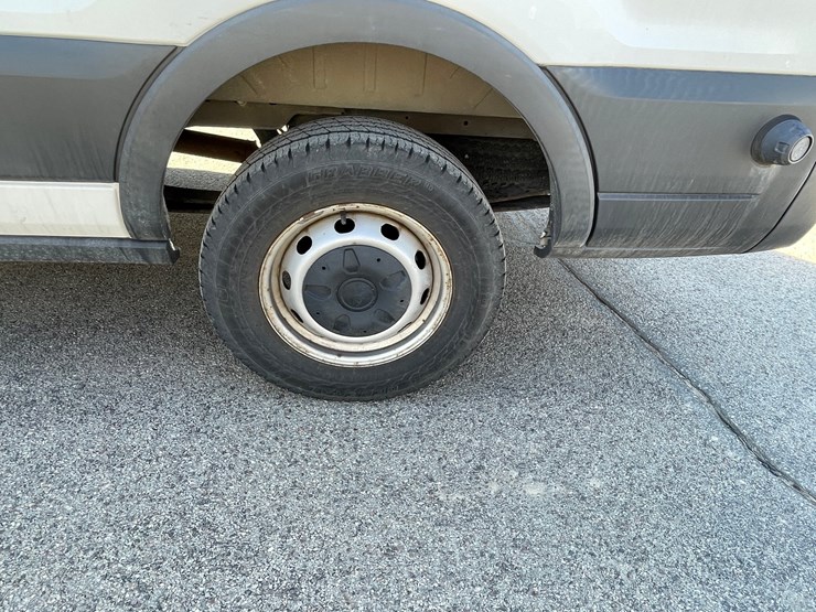 2016-ford-transit-image-71