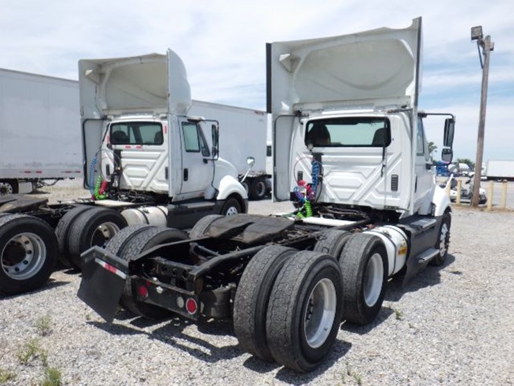 2015-international-prostar-image-8
