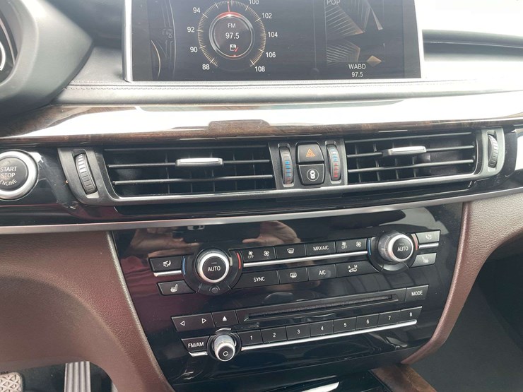 2015-bmw-x5-image-13