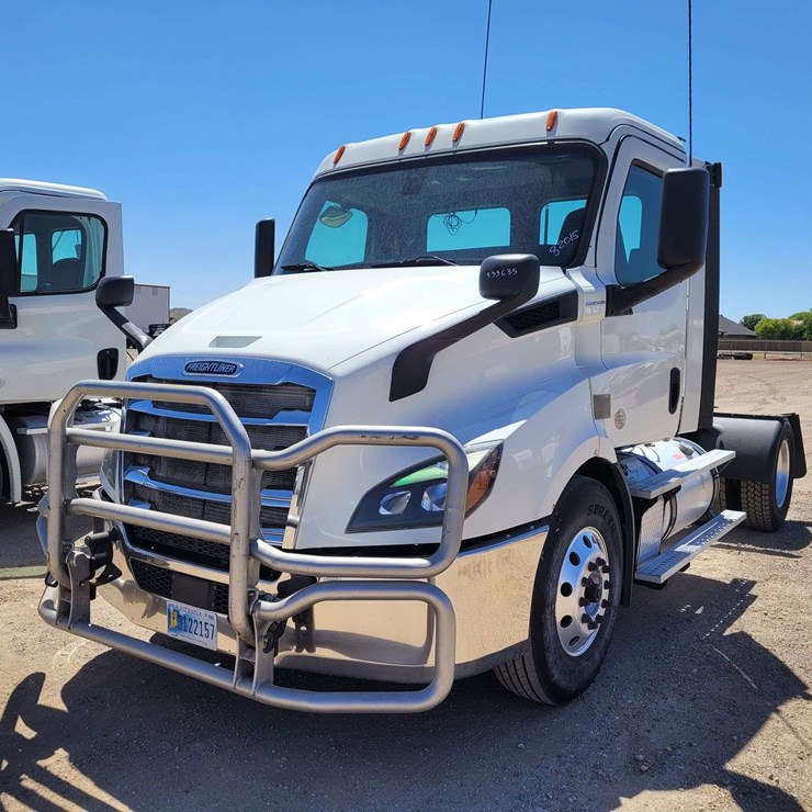 2019 FREIGHTLINER CASCADIA 116