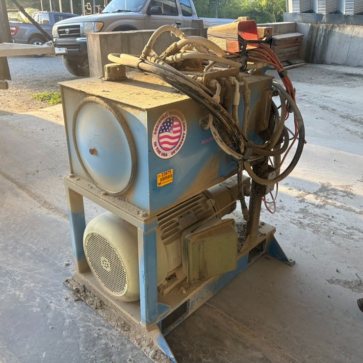 #23975 • 2012 Iron Horse 30HP Hydraulic Pump
