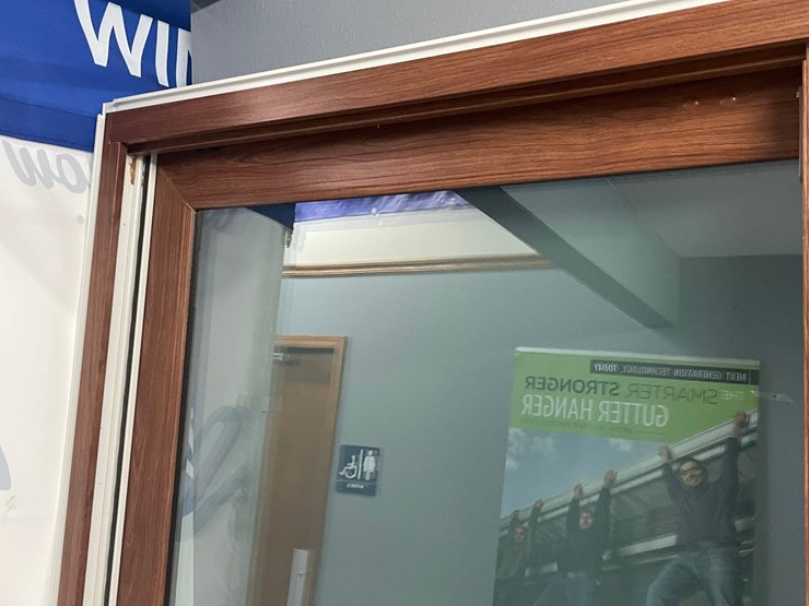 #8540-•-patio-door-image-9