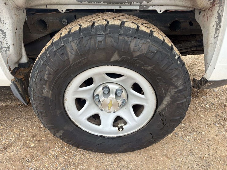 2015-chevrolet-1500-image-9