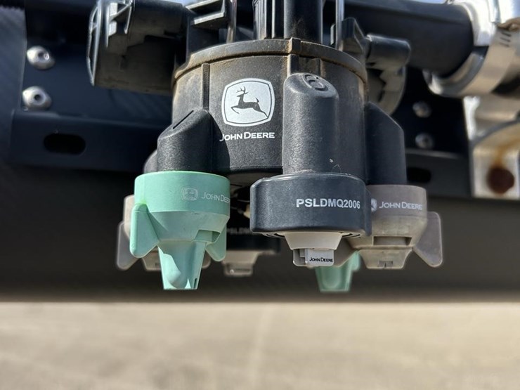 2020-john-deere-r4045-image-82