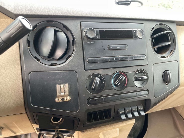 2009-ford-f450-image-13