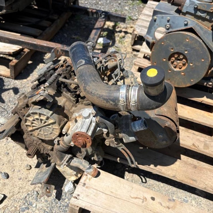 Kubota D1005 3-Cylinder Diesel Engine