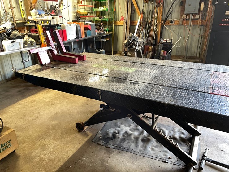 #1813-•-direct-lift-motorcycle/atv-air-actuated-lift-table-image-7