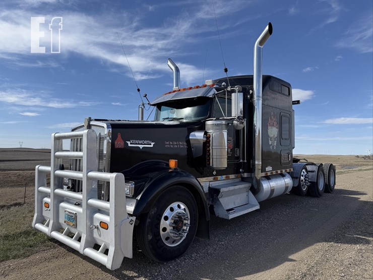 2001-kenworth-w900-image-23