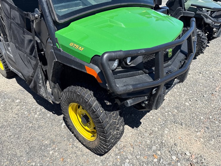 2025-john-deere-gator-image-16