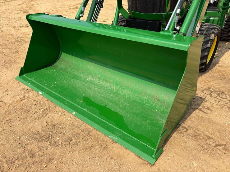 2025-john-deere-1025r-image-19