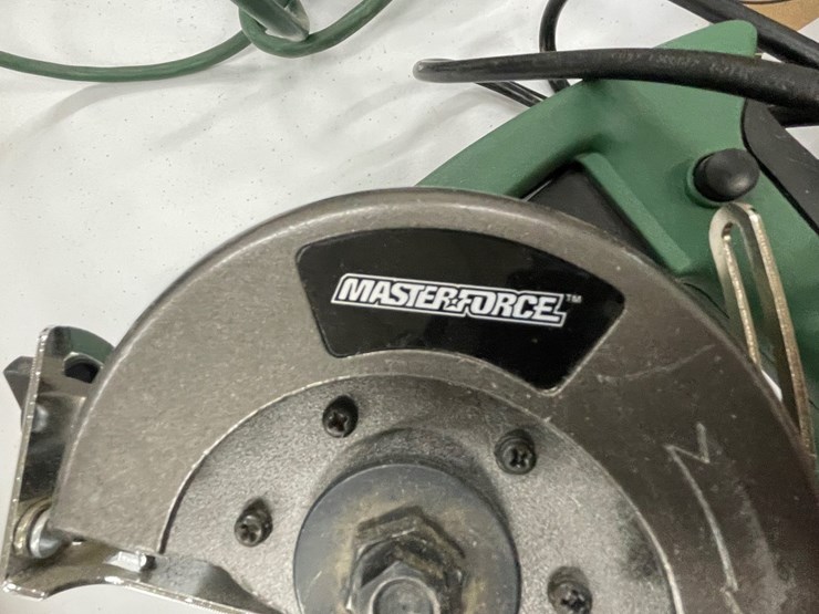 #8600-•-mastercraft-corded-skill-saw-and-more-image-9