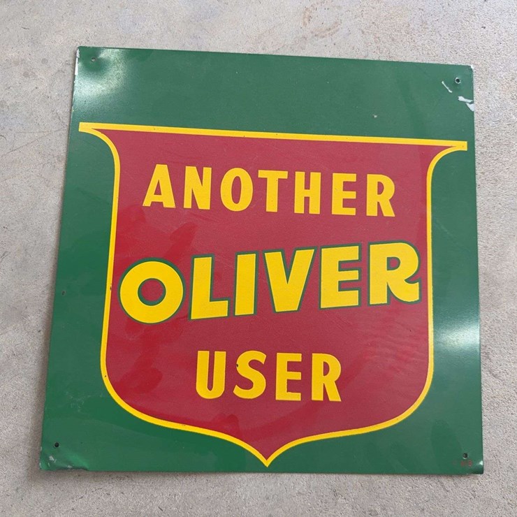 Oliver Sign