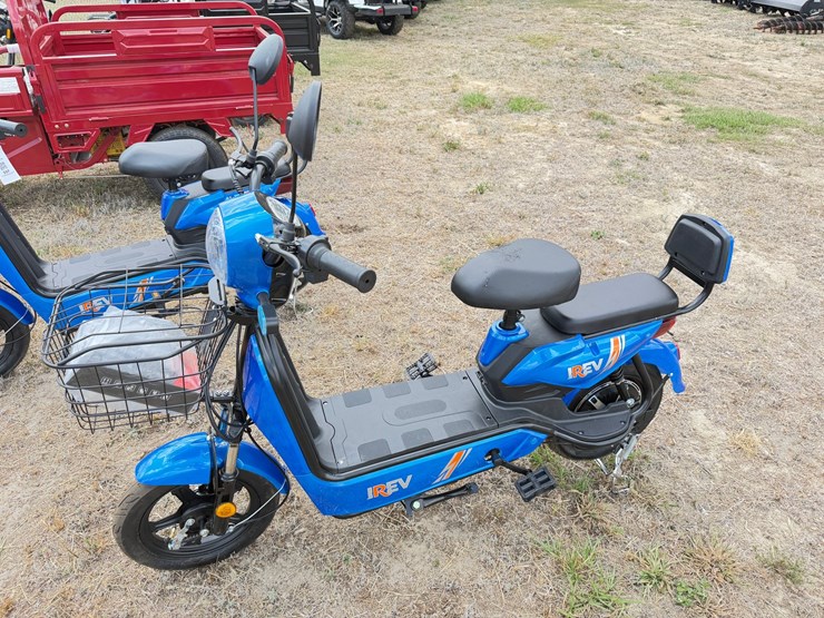 #593-•-electric-scooter-image-3