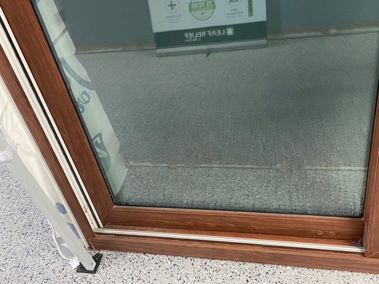 #8540-•-patio-door-image-10
