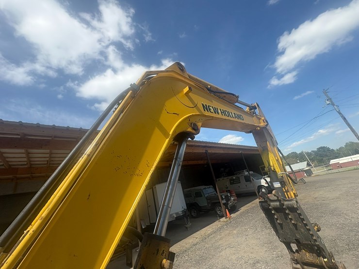 new-holland-e50b-image-19