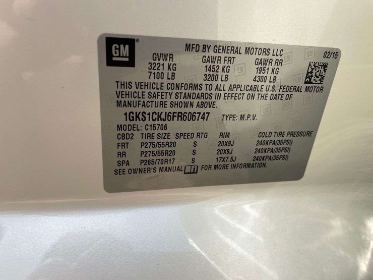 2015-gmc-yukon-denali-image-27