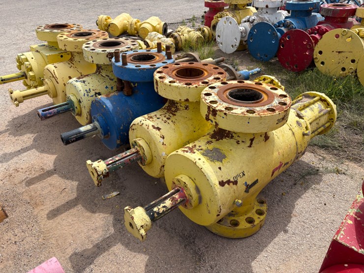 (5x$)-(5)-7-1/16”-hydraulic-valves-image-3