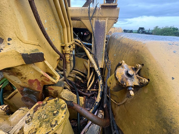 #23988-•-inop-caterpillar-c613-scraper-image-35