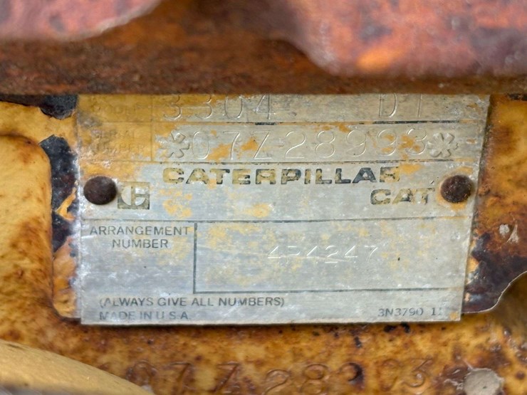caterpillar-120-image-69