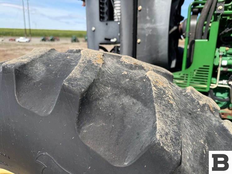 2009-john-deere-6115d-image-25