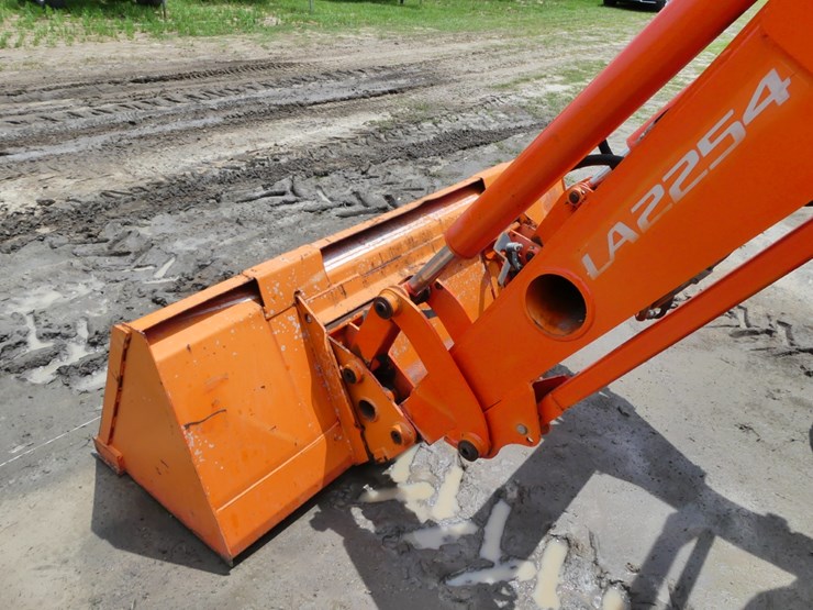 kubota-m135gx-image-6