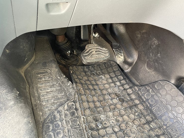 2016-ford-transit-image-37