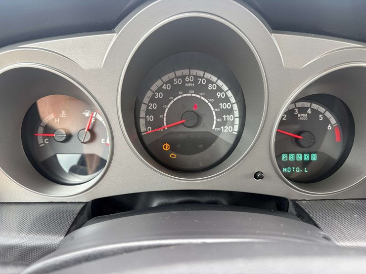 2010-dodge-avenger-4-door-sedan-(92,998-miles)-image-36