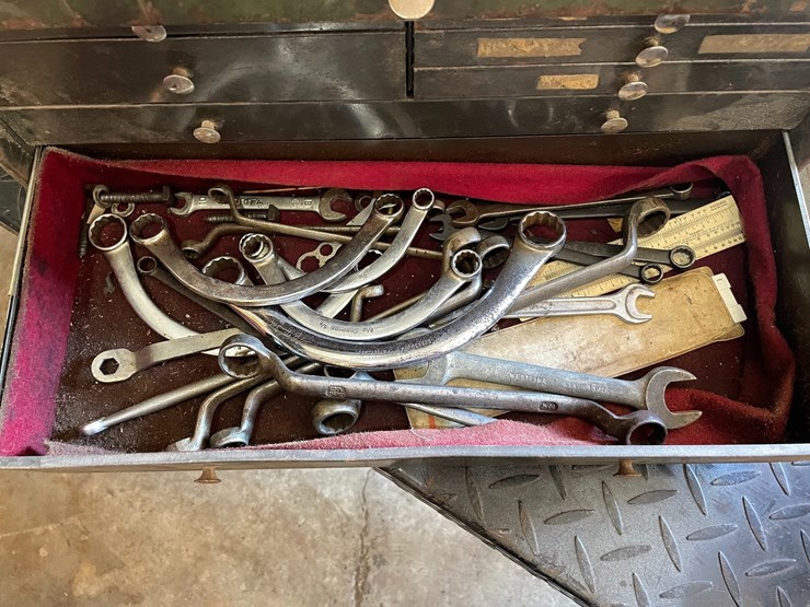 #1847-•-union-steel-tool-chest-and-contents-image-15
