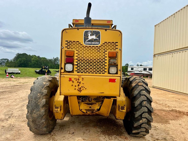 deere-670b-image-7