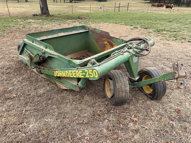 john-deere-250-image-7