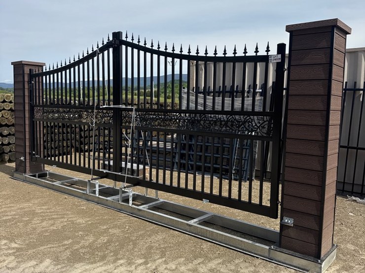 #607-•-gorgeous-double-swinging-entrance-gate-with-columns,-openers-and-hardware-covers-16-foot-entrance-image-1