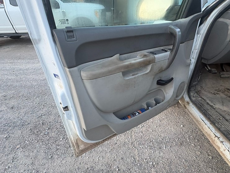 #23969-•-2011-chevrolet-silverado-4x4-pickup-vin:-1gcnkpea1bz146545-image-27