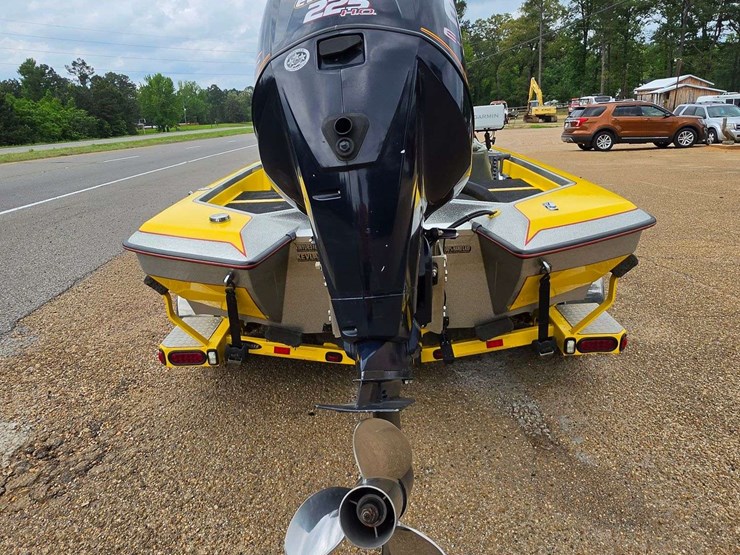 2007-bullet-21xdc-21ft-high-performance-bass-boat-/-225hp-evinrude-motor-image-10