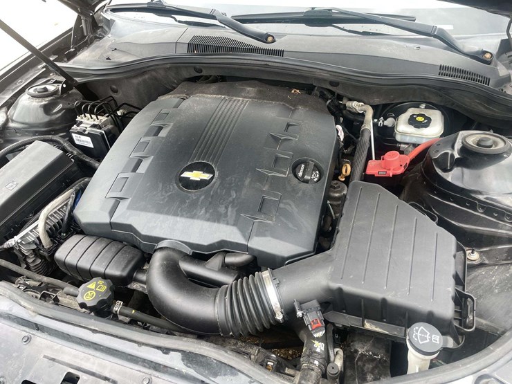 2013-chevrolet-camaro-ls-2-door-coupe-(190,120-miles)-image-7