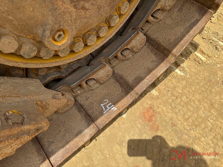 2020-komatsu-d155ax-8-image-10