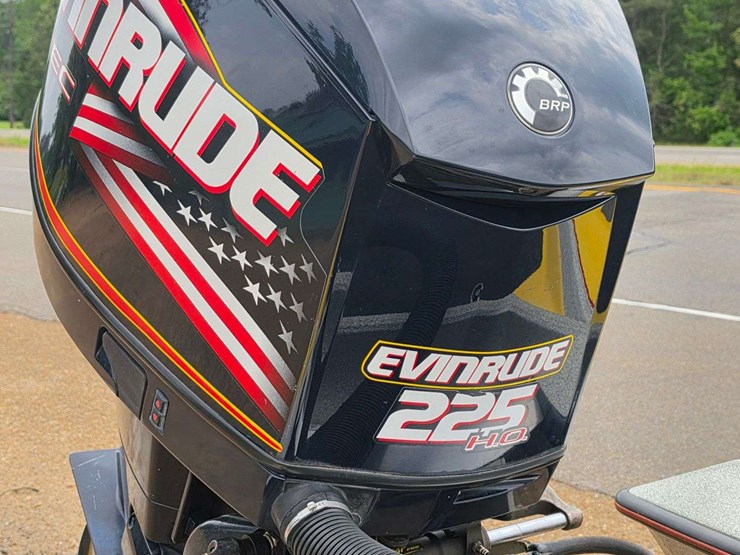 2007-bullet-21xdc-21ft-high-performance-bass-boat-/-225hp-evinrude-motor-image-20