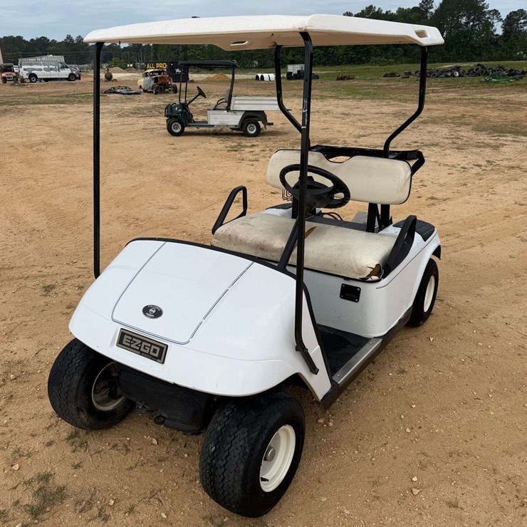 EZ-Go 24v Golf Cart W/ Battery Charger