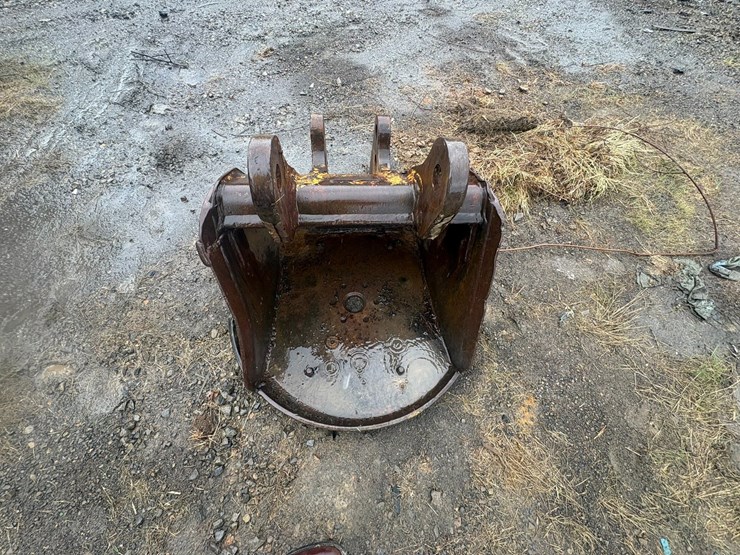 john-deere-24-image-6