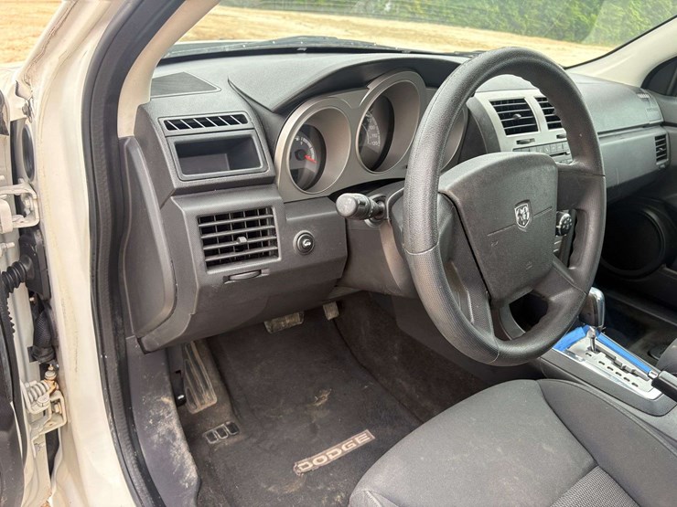 2010-dodge-avenger-4-door-sedan-(92,998-miles)-image-15