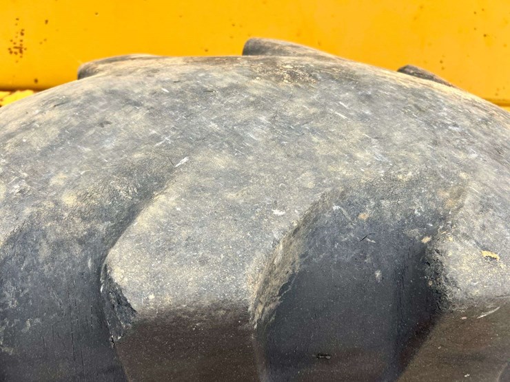 deere-670b-image-38