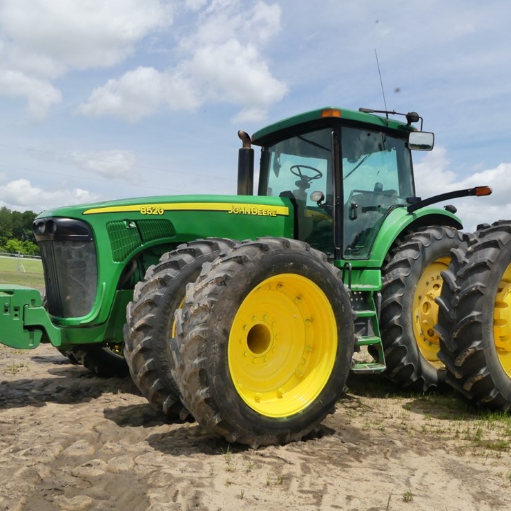 JOHN DEERE 8520