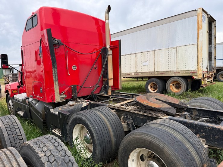 1998-kenworth-t600-image-6