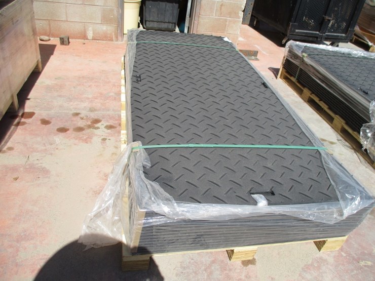 new-unused-42"-x-95"-x-1/2"-hd-rubber-floor-mats,-image-1
