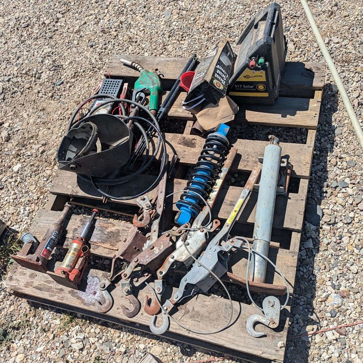 Assorted Vehicle Equipment