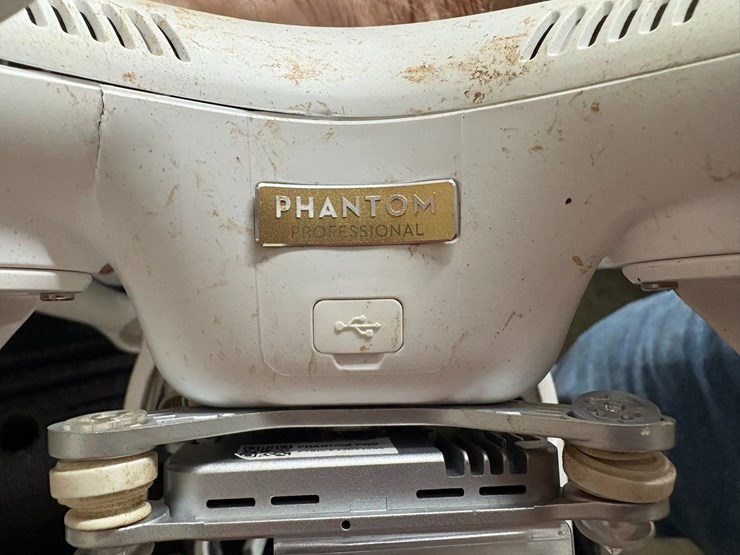 #23981-•-phantom-proffesion-drone-image-11