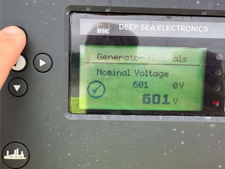 2012-aggreko-143-kw-skid-mounted-generator-image-12