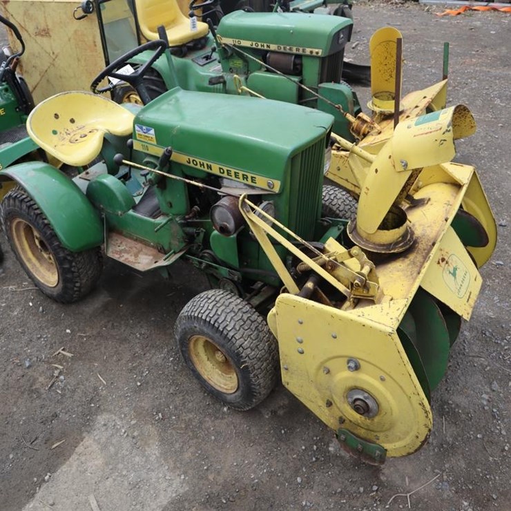 JOHN DEERE 110