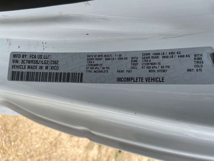 2020-dodge-ram-3500-image-27