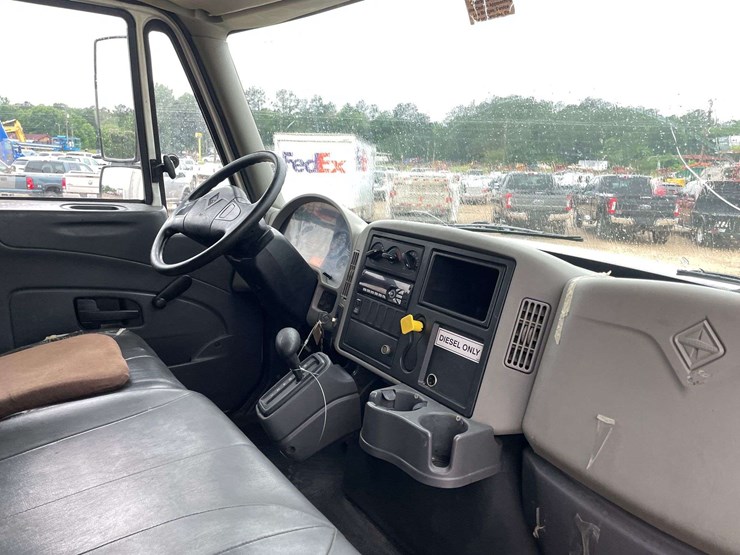 2015-international-durastar-4300-image-17